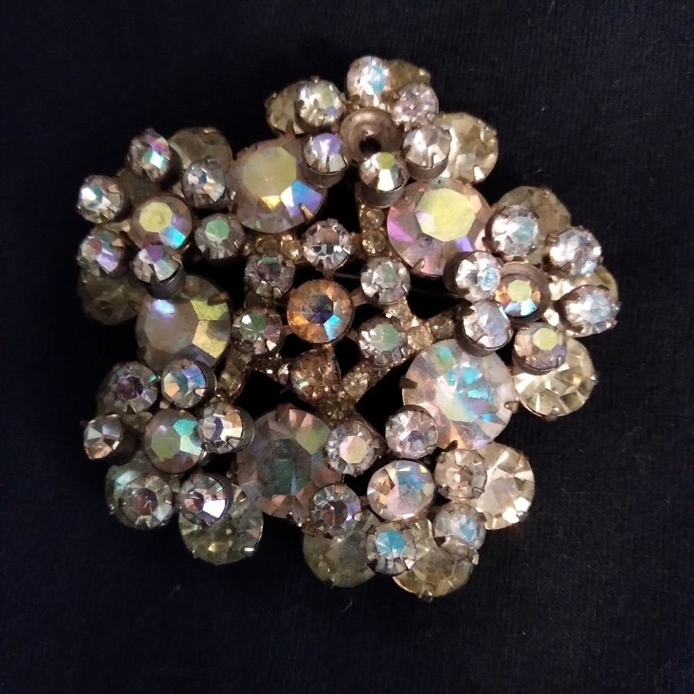 Vintage Juliana snowflake pin